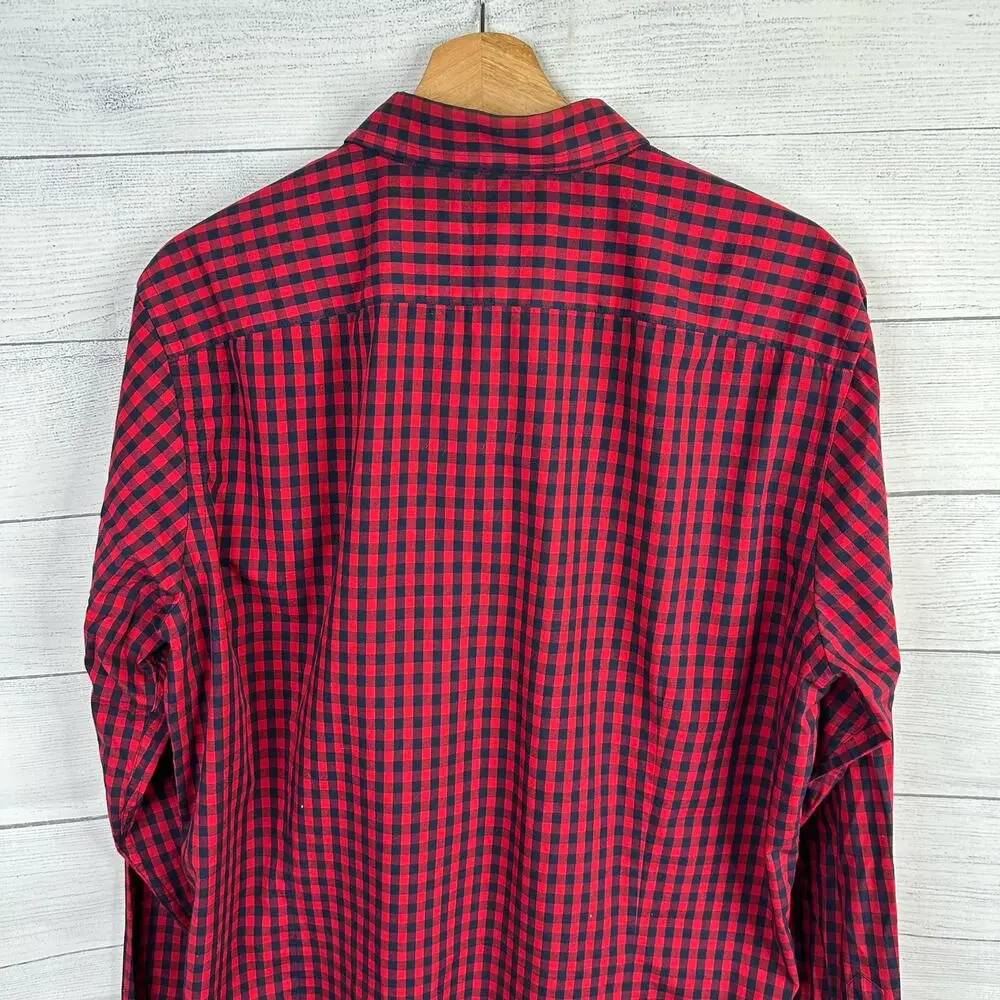 Banana Republic Mens size Large Tailored Slim Fit Button Down Gingham Shirt Red
